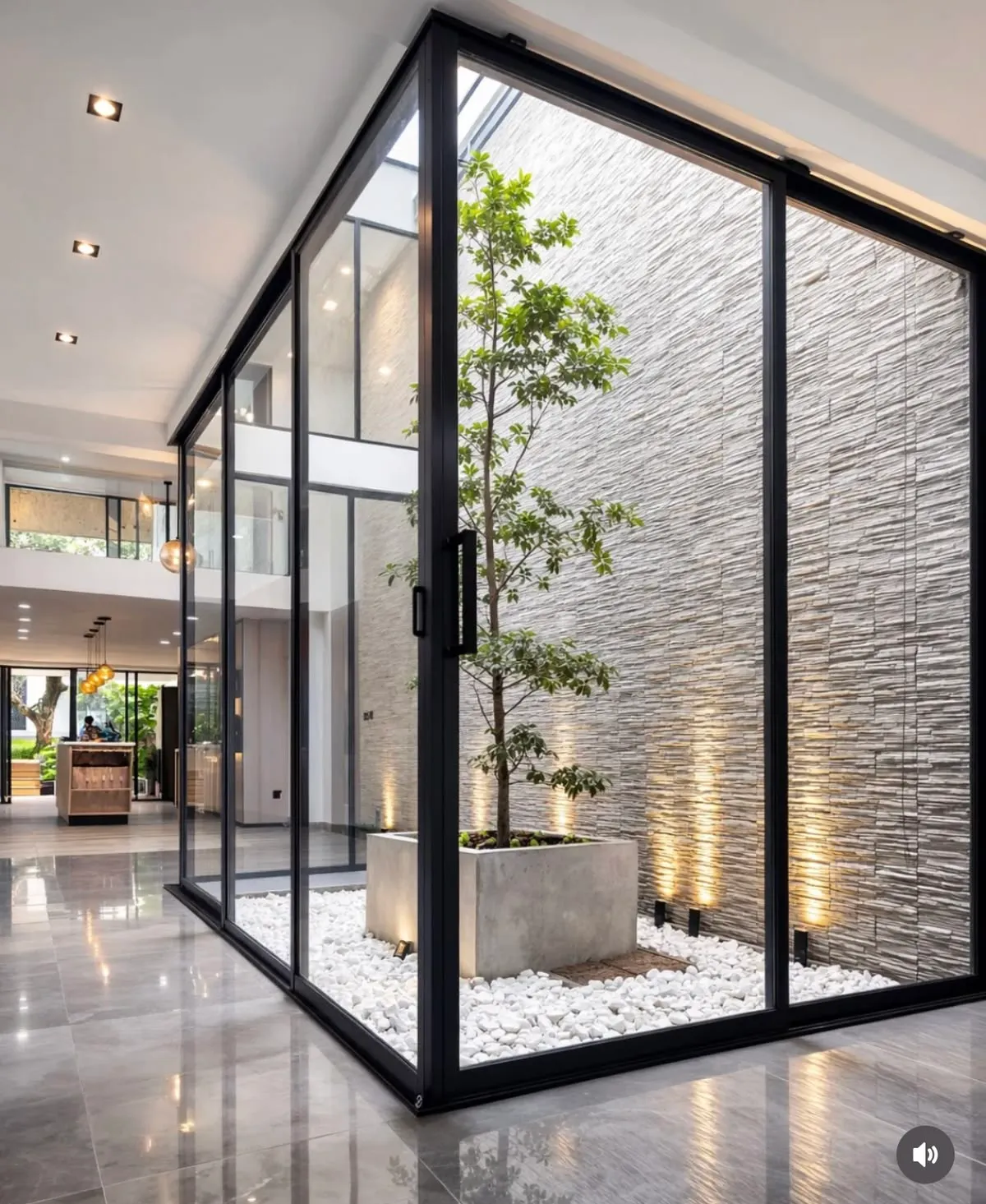 ACGPACIFIC cung cấp đa dạng mẫu cửa nhôm kính.
