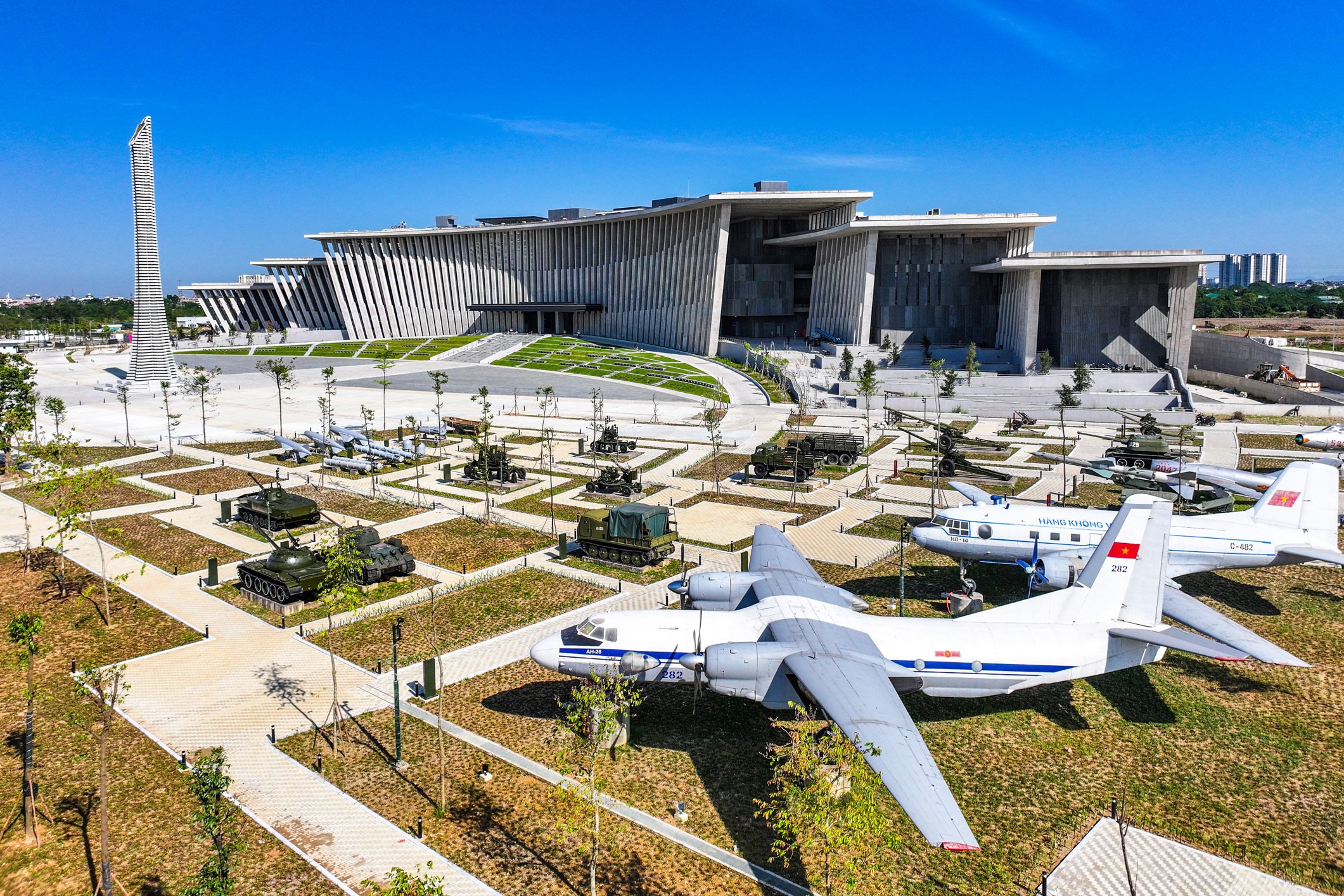 Bảo tàng Lịch sử Quân sự Việt Nam – Dấu ấn cửa nhôm kính cao cấp của ACGPACIFIC